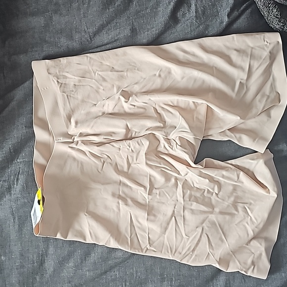 Maidenform - Picture 4 of 4